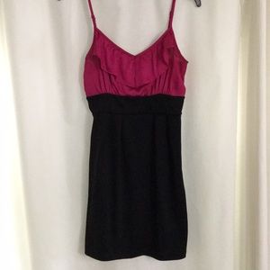 Pink black cocktail dress 🍸